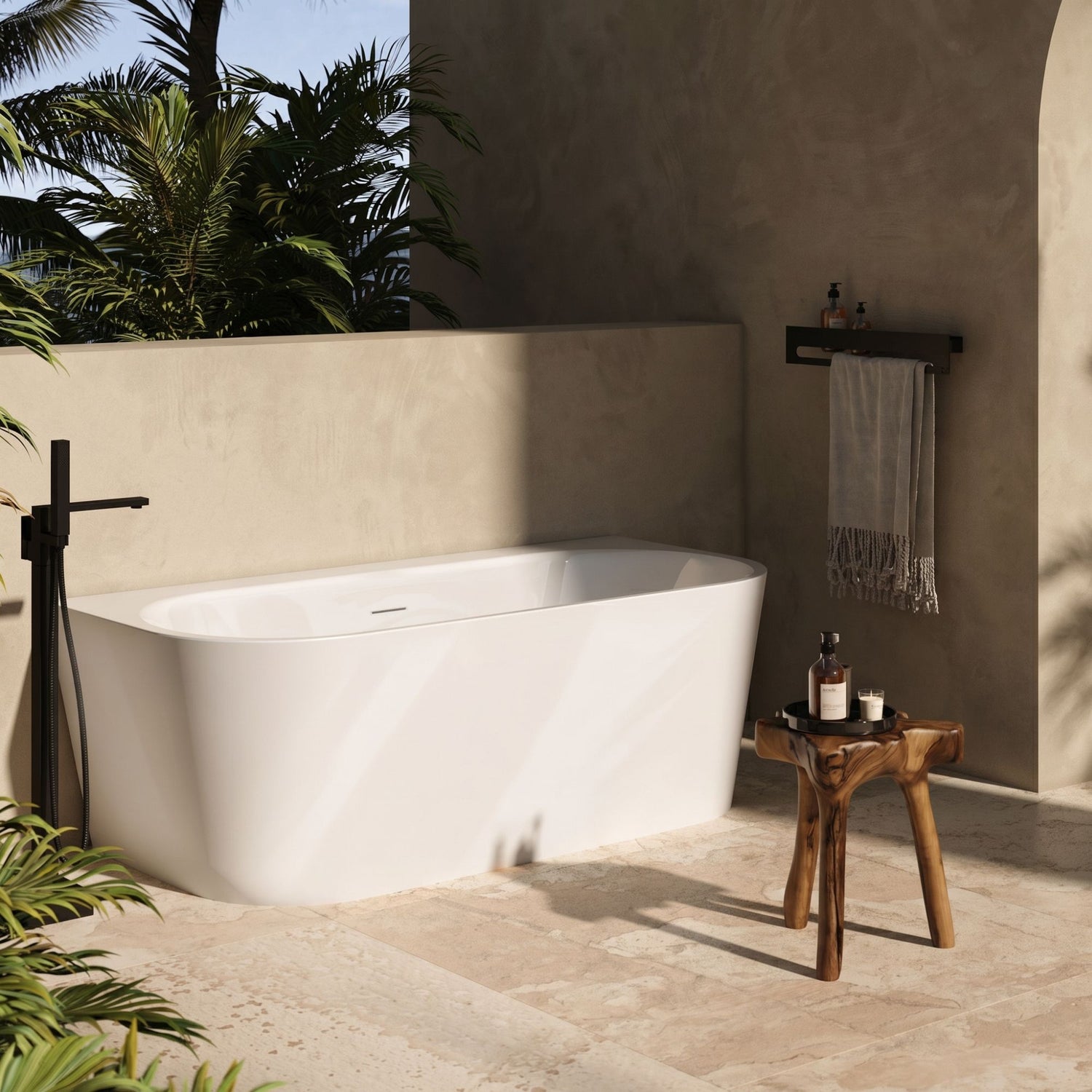 Banheira Showerbox Luppy branca instalada em ambiente de banho luxuoso com iluminação natural.