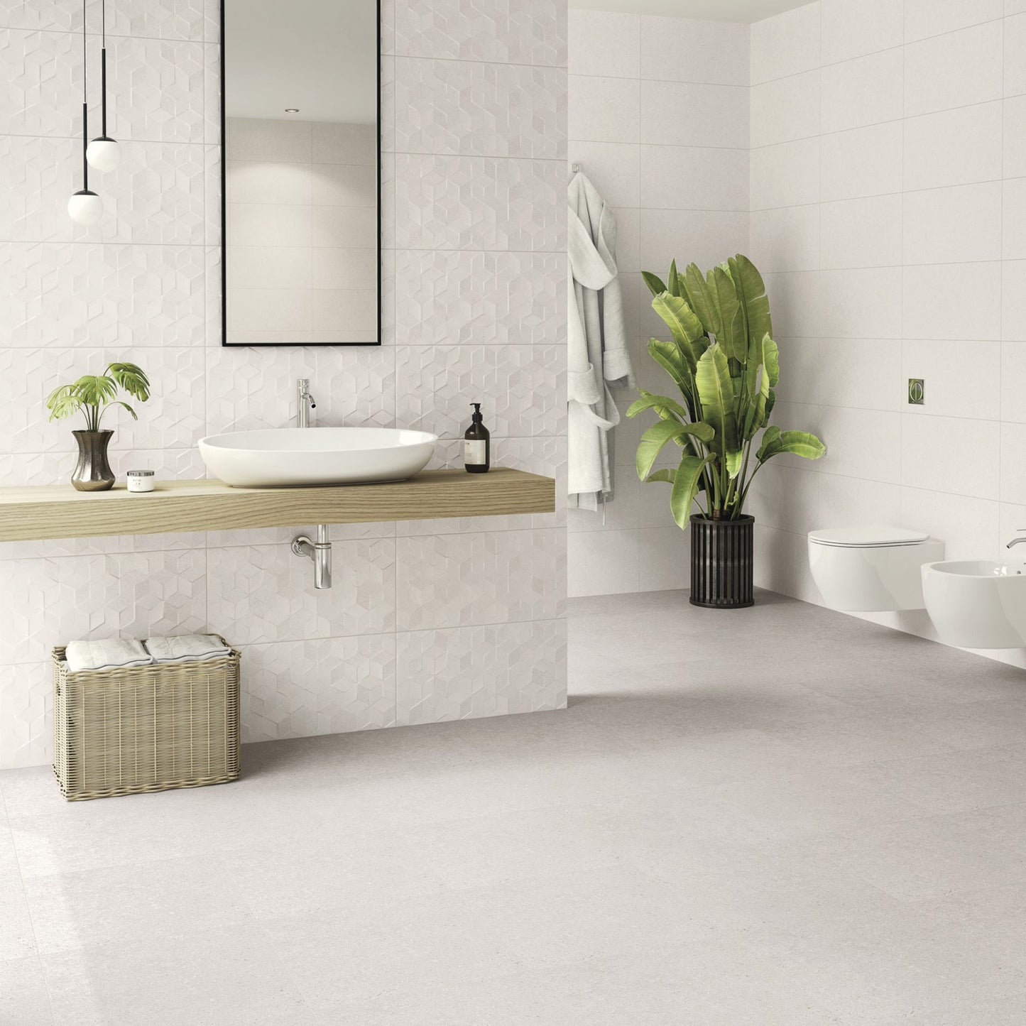 Alt Text: Casa de banho moderna, com paredes parcialmente revestidas com o decorado Eternal Stone Talisman White e peças sanitárias brancas.