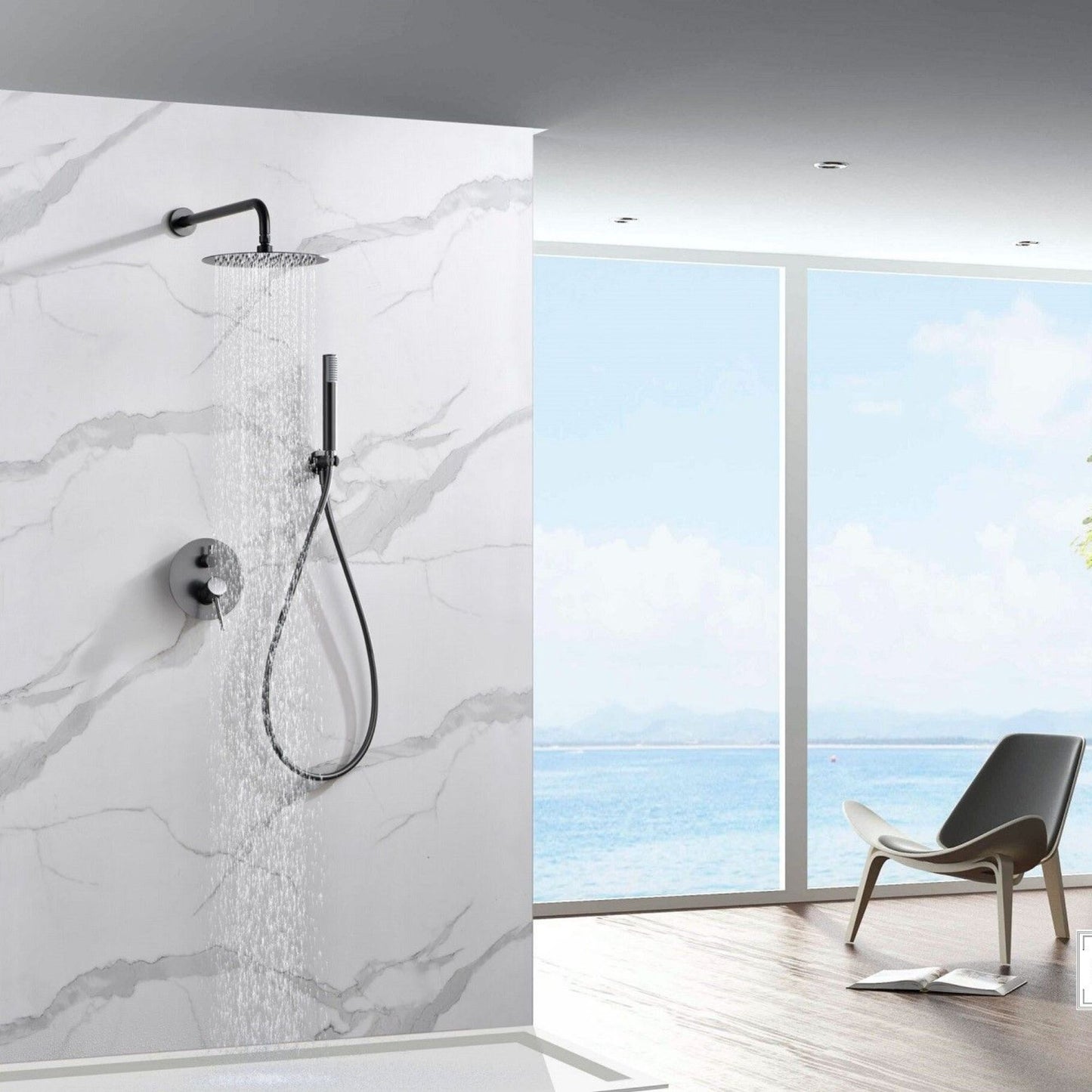Conjunto de duche Monza Black Gun Metal instalado em cabine de duche moderna com parede de mármore branco.