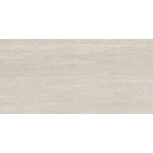 Amostra do pavimento cerâmico Serena Veincut Bone de grande formato, exibindo a sua textura e cor osso com veios finos.