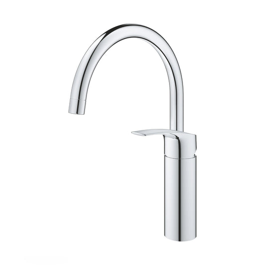 Vista lateral da torneira Grohe Eurosmart destacando o manípulo e o acabamento cromado.