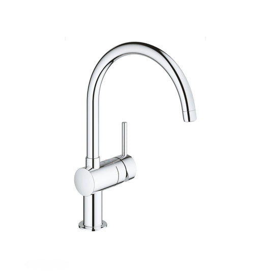 Torneira de cozinha monocomando Grohe Minta com bica alta em C e acabamento cromado.